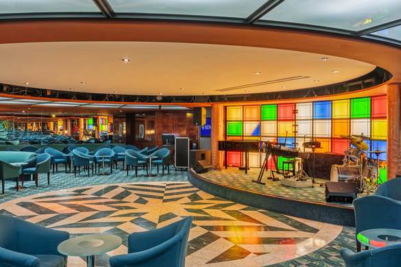 MSC Cruises MSC Sinfonia Manhattan Bar 1 ©MSC Rights - Ivan Sarfatti.jpg